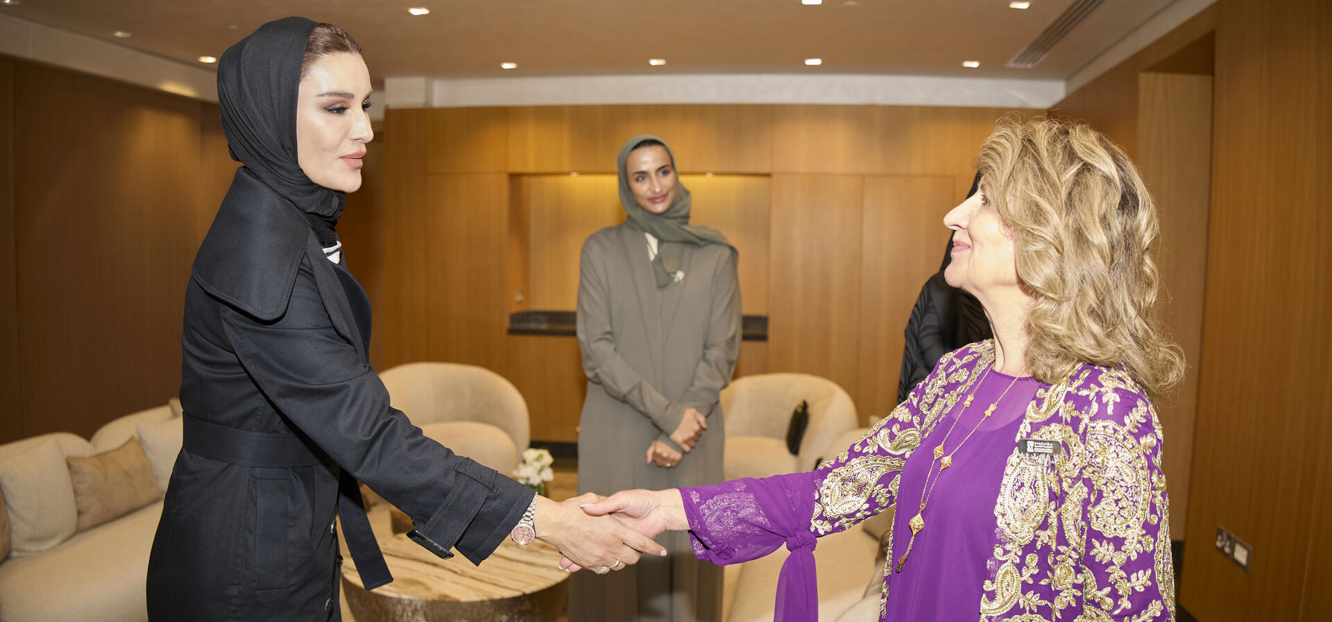Her Highness Meets with First Lady of the Republic of Iraq