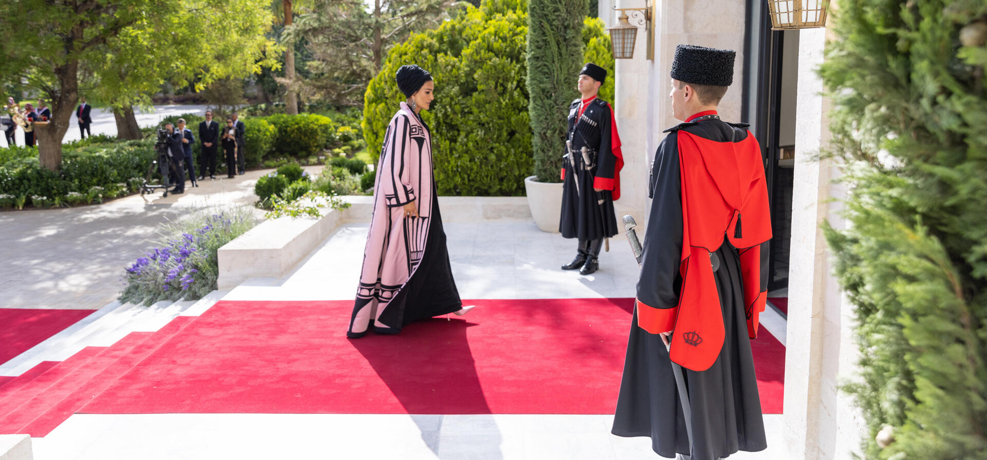 صاحبة السمو تشهد حفل زفاف ولي عهد الأردن