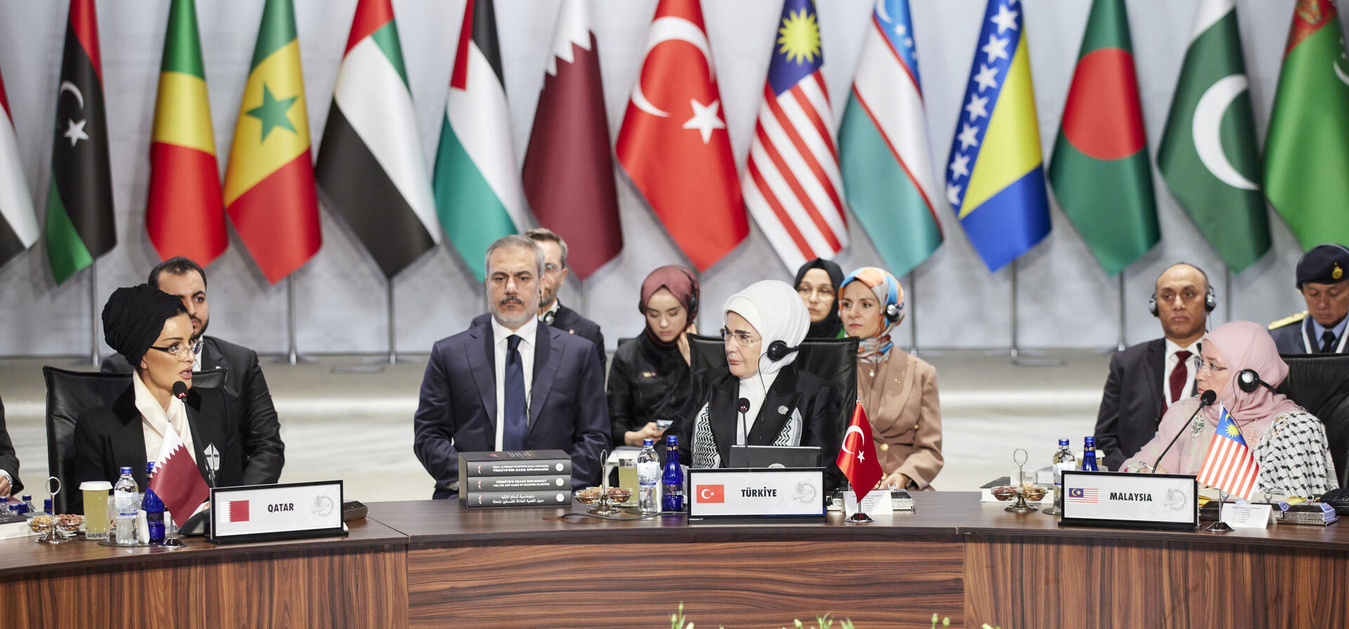 Her Highness participates in High-Level Summit “United for Peace in Palestine” in Istanbul 