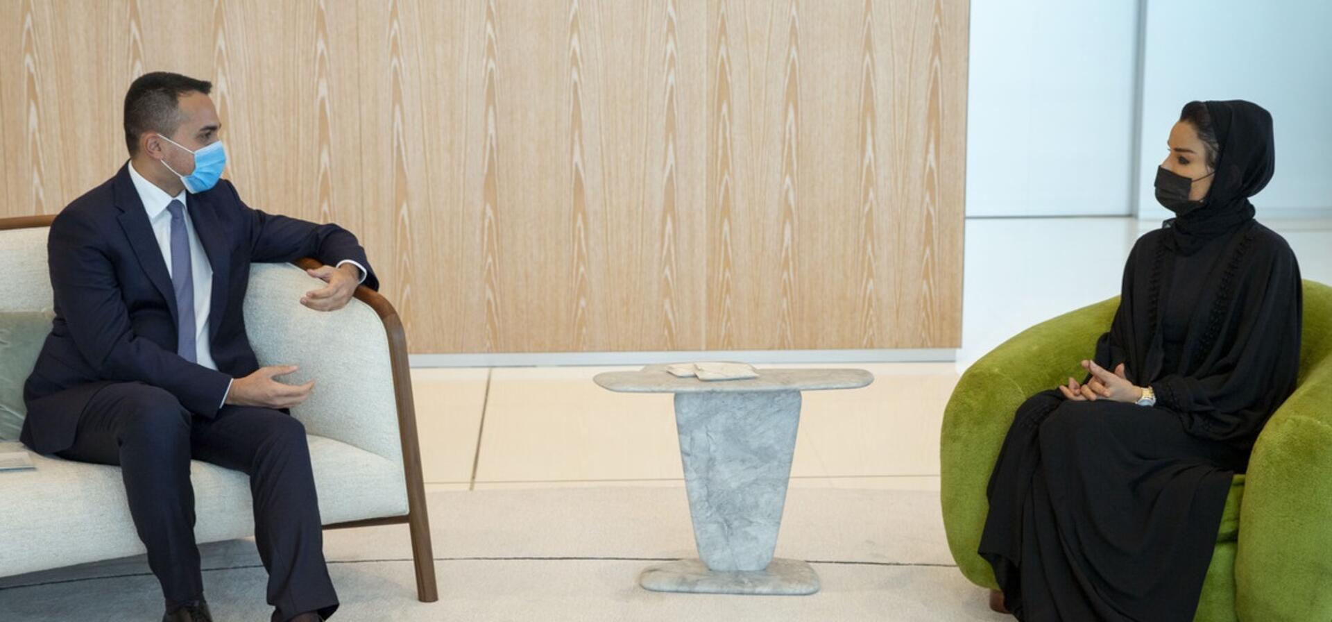 صاحبة السمو تجتمع مع وزير الشؤون الخارجية والتعاون الدولي الإيطالي