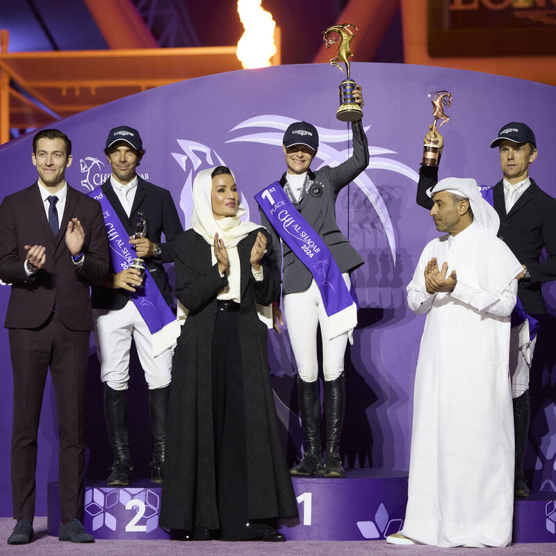 صاحبة السمو تتوج الفائزين في جولة الجائزة الكبرى في ختام بطولة الشقب الدولية للفروسية 2024