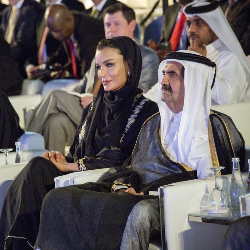 سمو الأمير الوالد وصاحبة السمو يشرفان حفل خريجي مؤسسة قطر 2018