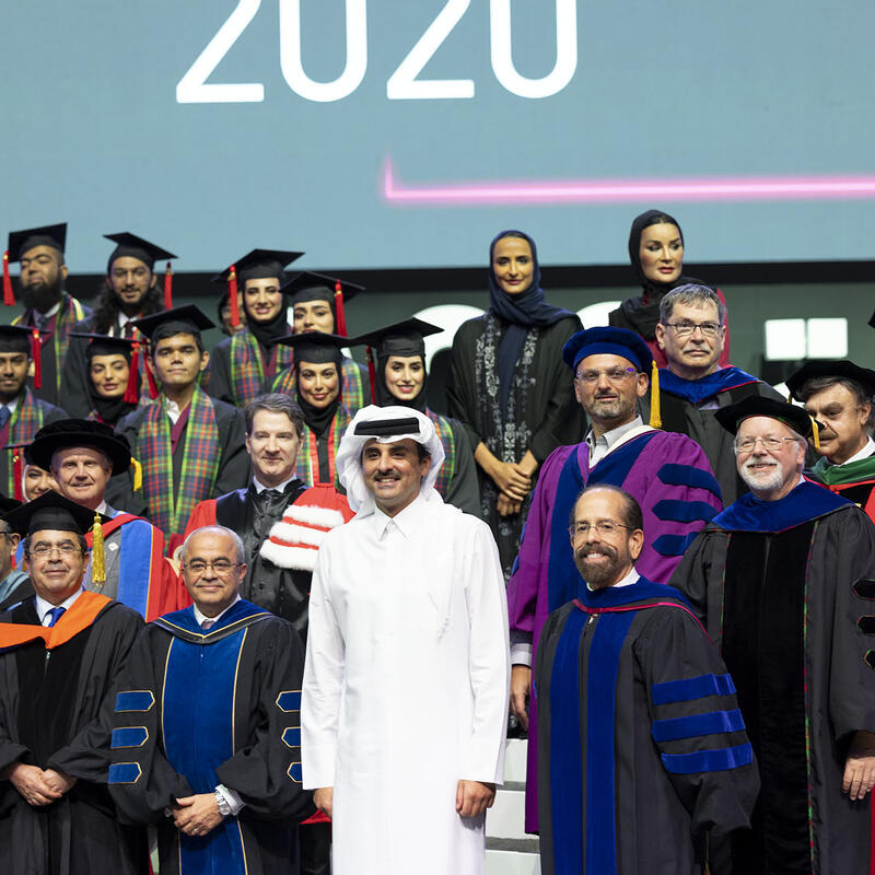 سمو الأمير يشهد حفل تكريم خريجي مؤسسة قطر 