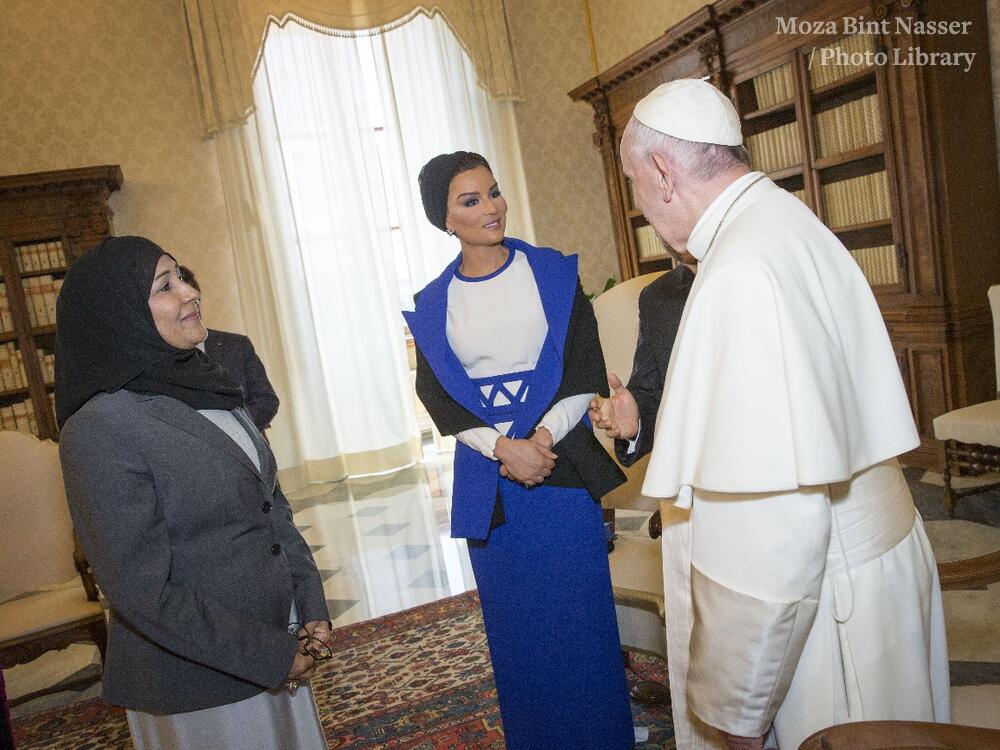 HH Sheikha Moza Bint Nasser Meets with Pope Francis