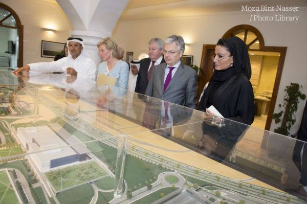 HH Sheikha Moza meets Princess Astrid 