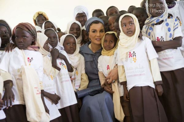 HH Sheikha Moza Visits Alternative Learning Center in Khartoum