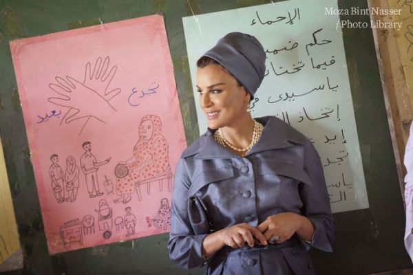 HH Sheikha Moza Visits Alternative Learning Center in Khartoum