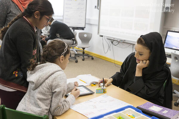 Her Highness visits Qatar Academy Al Wakrah 