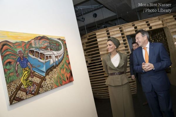 HH Sheikha Moza visits Red Cross and Red Crescent Museum 